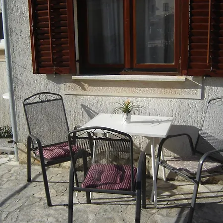 With A Parking Space - 22305 3* Cres